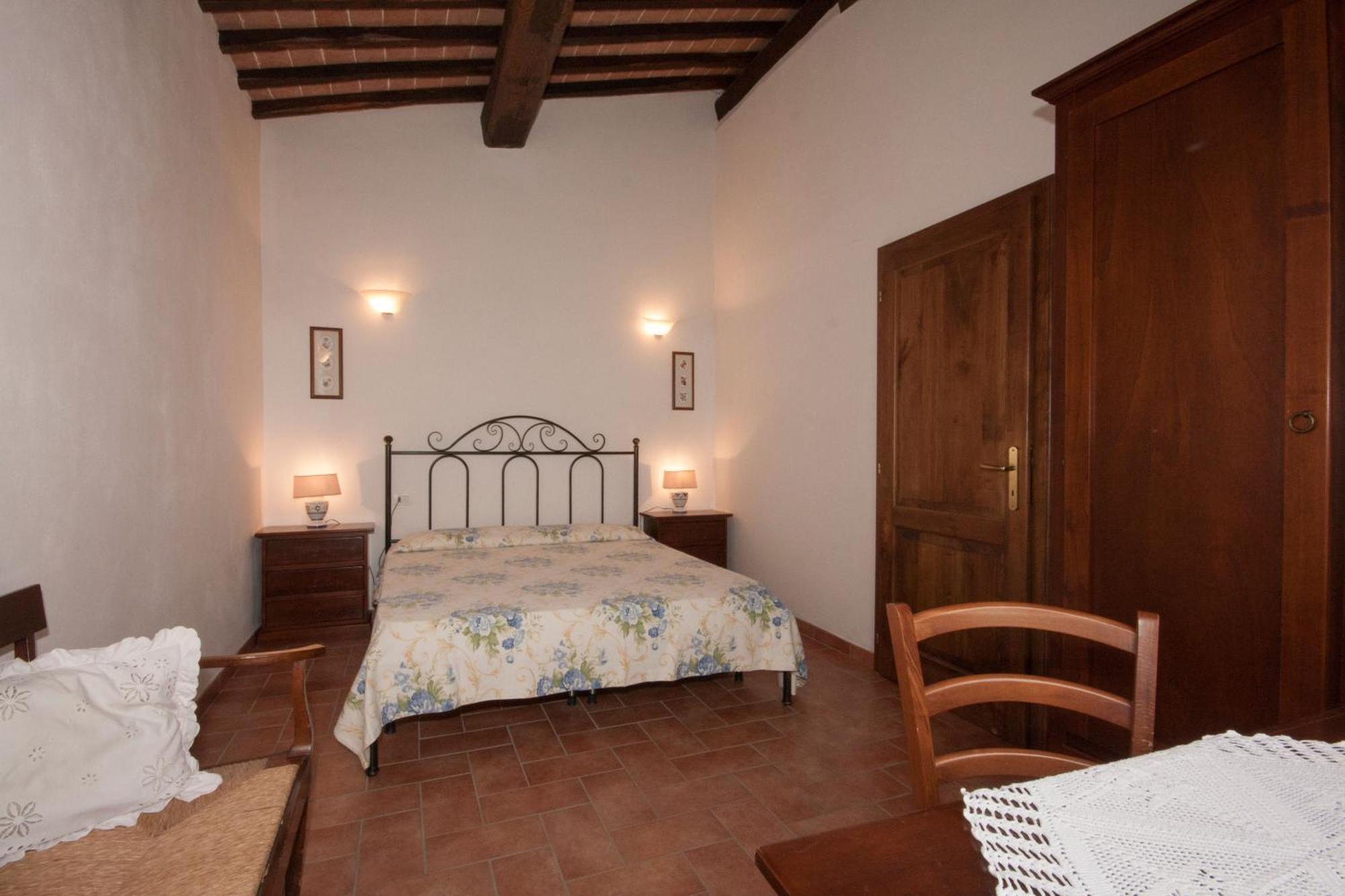 Casavacanze Vesta Isola d'Arbia Phòng bức ảnh