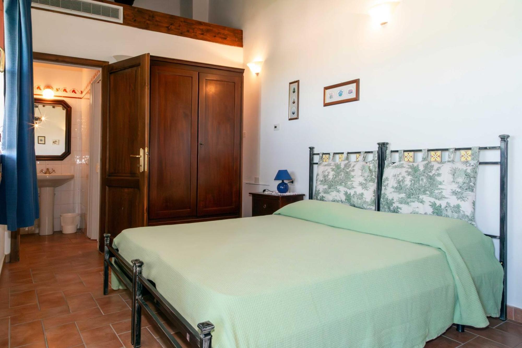 Casavacanze Vesta Isola d'Arbia Phòng bức ảnh